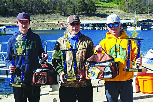 The team of Hunter Bissell and Ty Whisenhunt won first place in the high school division at the Seige on Bull Shoals Saturday. Pictured left to right: Hunter Bissell, Rusty Whisenhunt and Ty Whisenhunt. Photo by Rochelle Bissell