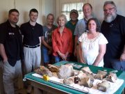 State geologists visit Nashville to take a look at dinosaur bones