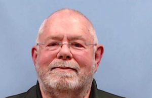 Glenwood mayor arrested for theft, abuse of office