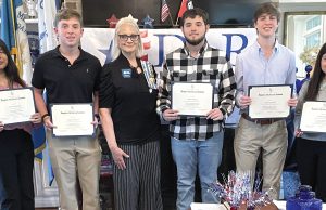 ‘Good Citizens’ seniors recognized by local DAR