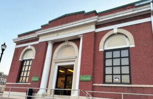 Former bank facilities for sale by Texas firm