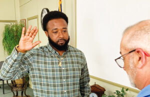 Oath for new Nashville alderman